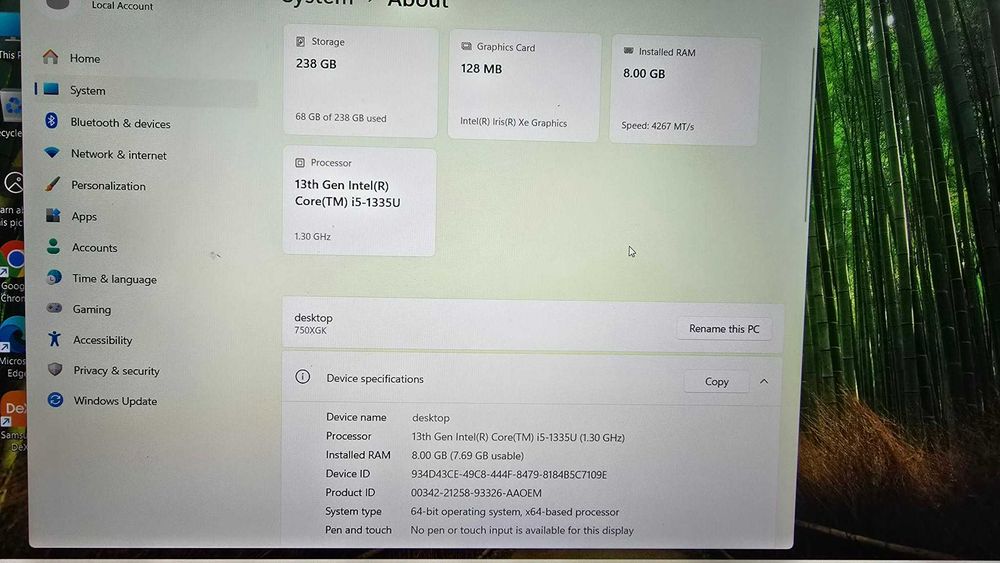 Лаптоп Samsung Galaxy Book4 15.6" i5-1335U 256 SSD / 8 RAM