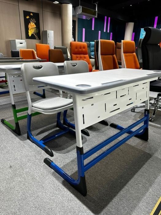 Парта двухместная