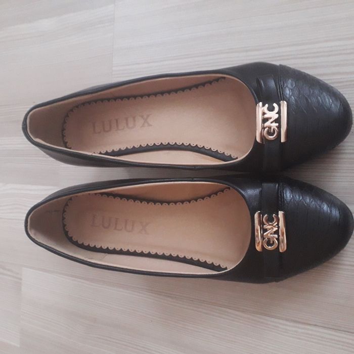 Официални токчета и сандали