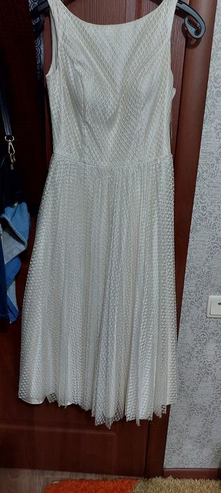 Продам платье одевала 1 раз