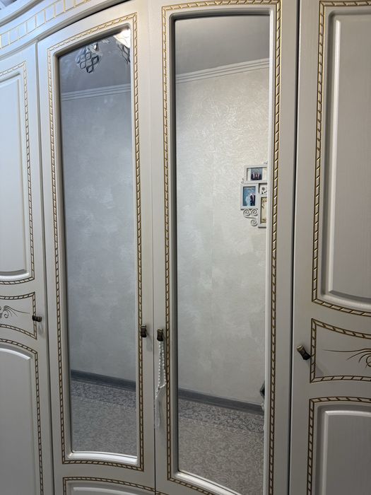 Продаем спальный гарнетур