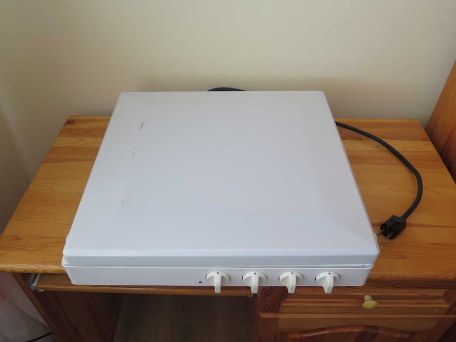 Kерамичен котлон 4 зони- не е за вграждане