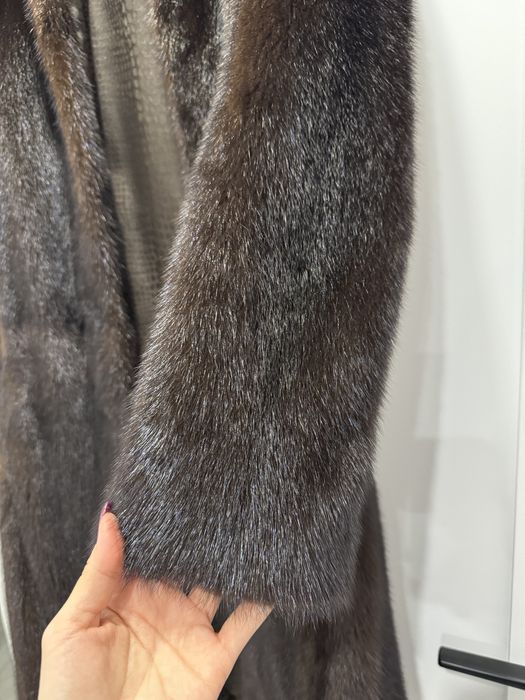 Продам норковую шубу