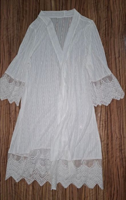 Накидка с кружевом