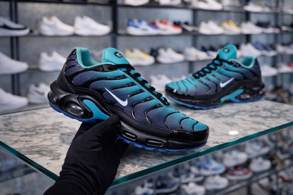 Маратонки nike нови