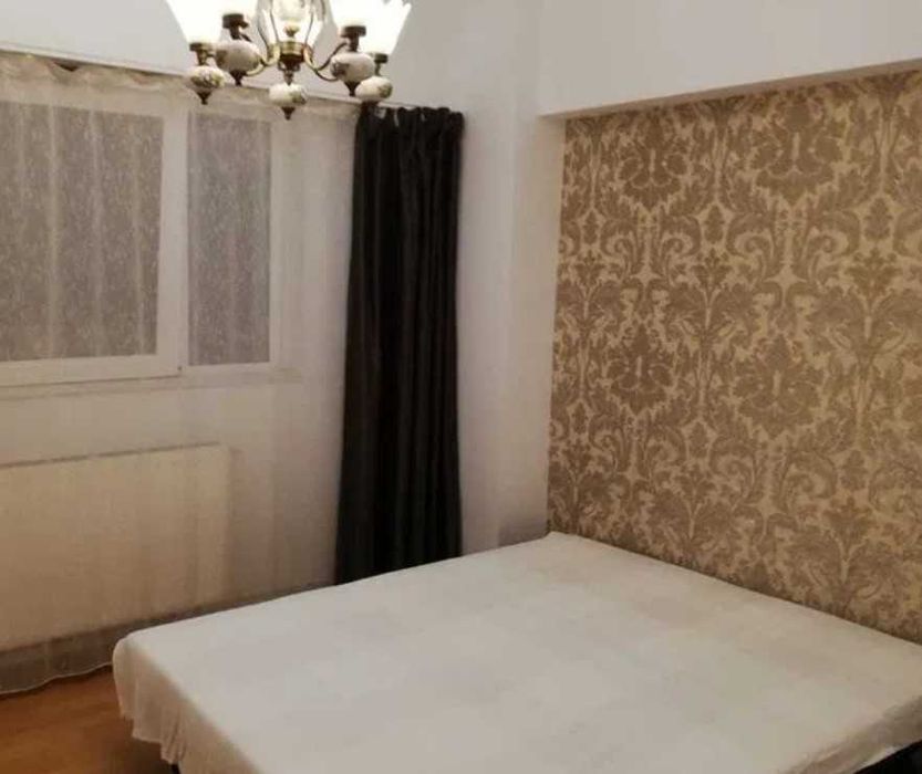 Дава се под наем Тристаен апартамент в Пловдив, Център - 73 кв.м за 234.6 € - Снимка #1