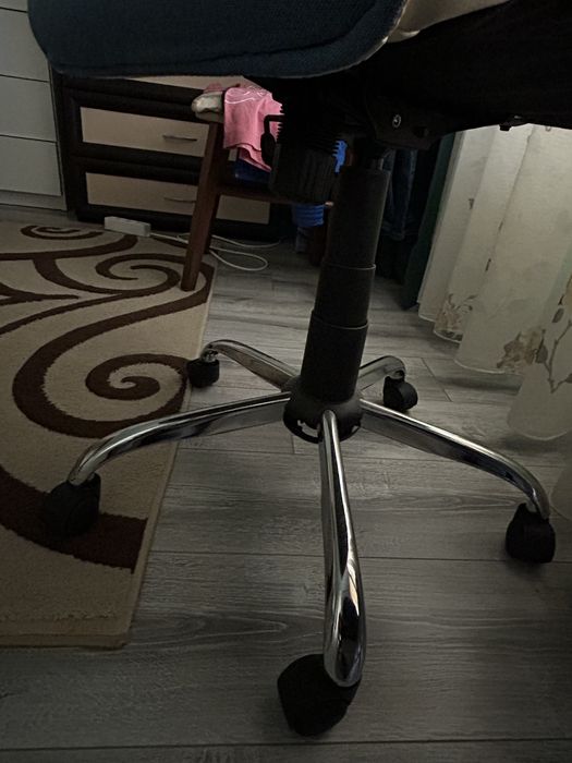 Офис или ученически стол