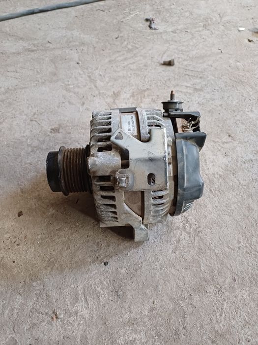 Генератор на тойоту 2.4