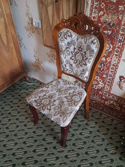 Холодильник   диван,  ковры