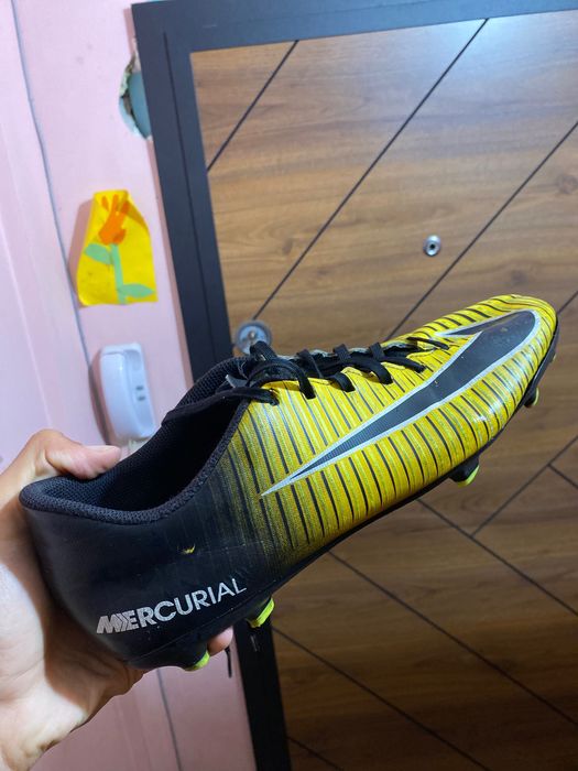 Бутонки Найк, минимални забележки