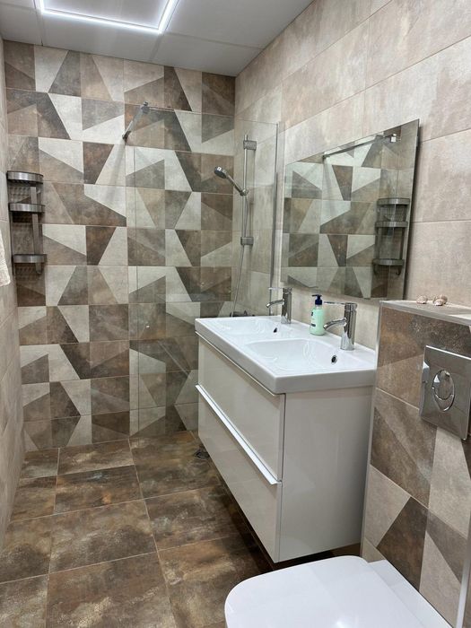 Продава се Тристаен апартамент в Бургас, Долно Езерово - 90 кв.м за 1112 €/кв.м - Снимка #5