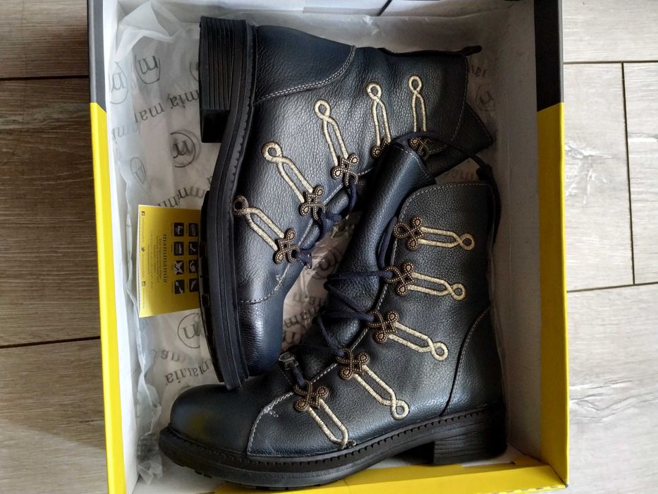 Дамски боти от естествена кожа