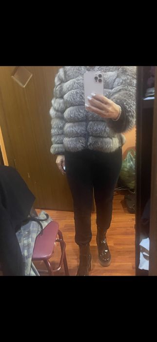 Blana Naturala Marimea este L dar eu port S M si imi vine super