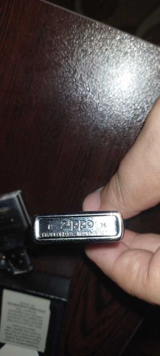 оригинална запалка  зипо
