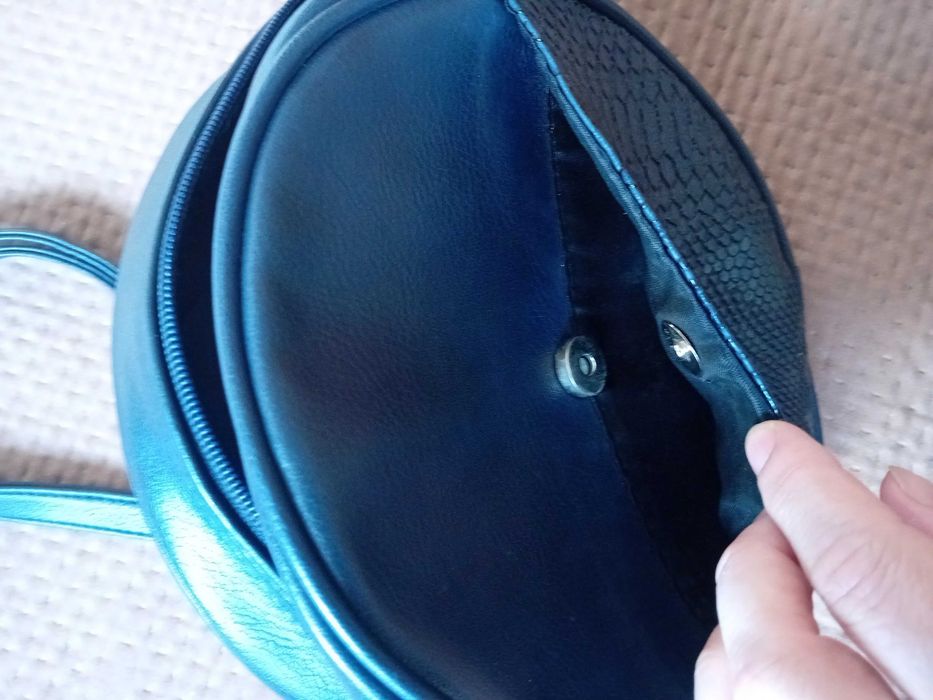 Дамска чанта кръгла