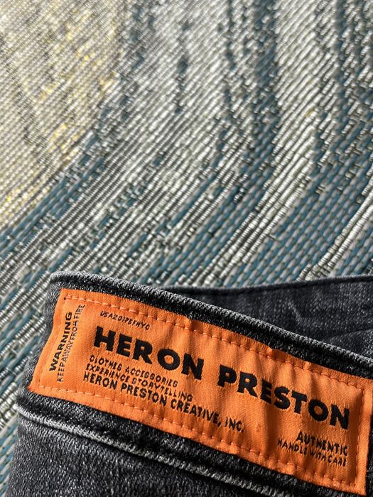Heron Preston : Made in ITALY -размер 33  Slim / Оригинал