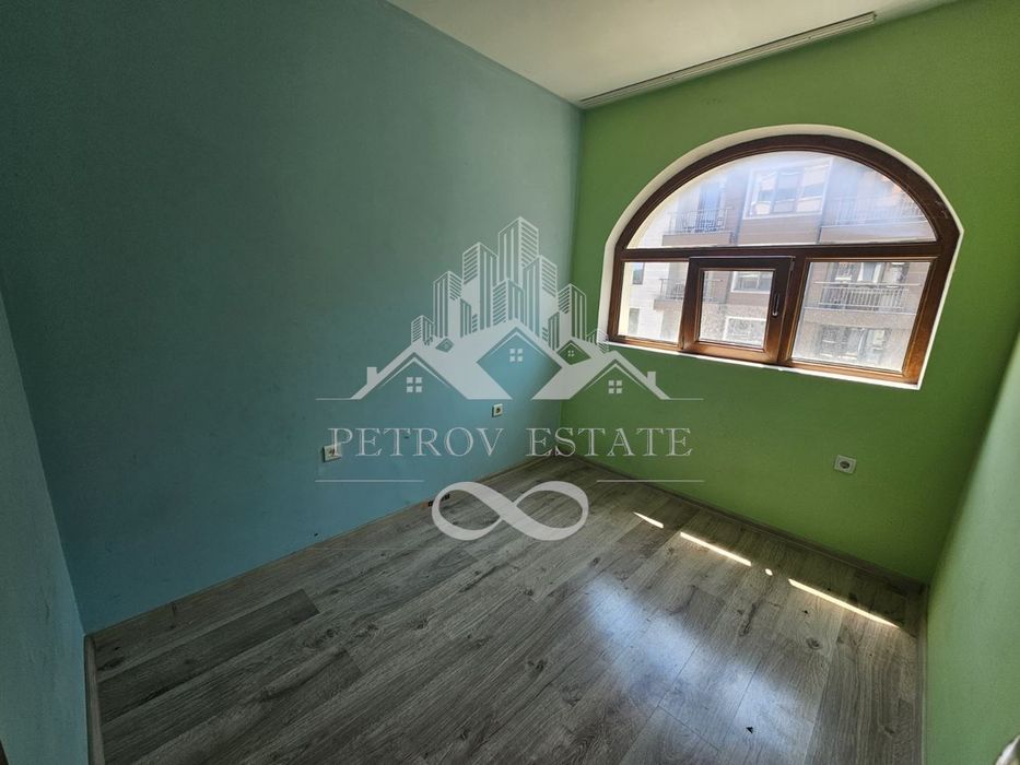 Дава се под наем Тристаен апартамент в Велинград - 60 кв.м за 220 € - Снимка #1