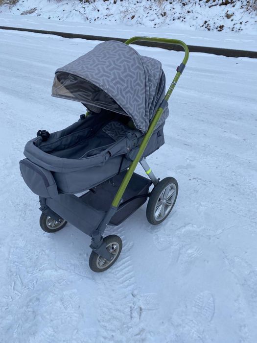 Коляска детская прогулочная