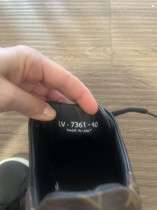 Маратонки Louis vuitton 40 номер