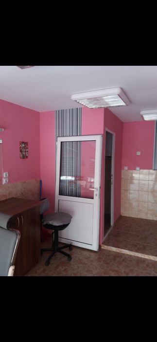 Дава се под наем Магазин в Добрич, Балик - 17 кв.м за 113.22 € - Снимка #2