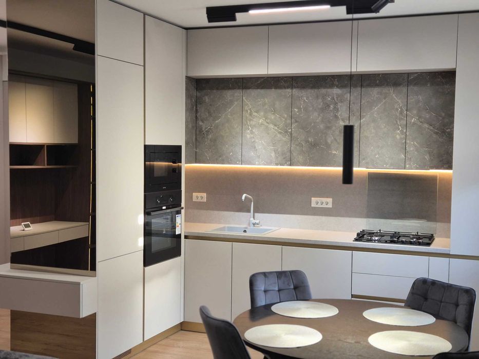 Inchirie apartament 2 camere, loc de parcare, str. 1 Decembrie, Tunari