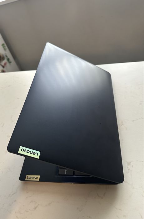 Лаптоп lenovo в гаранция