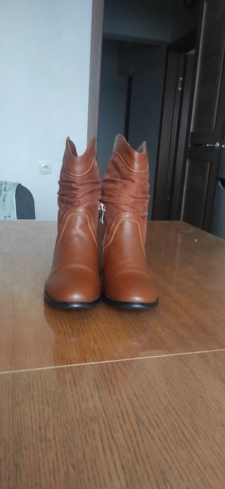 Полусапожки 37,5 разм