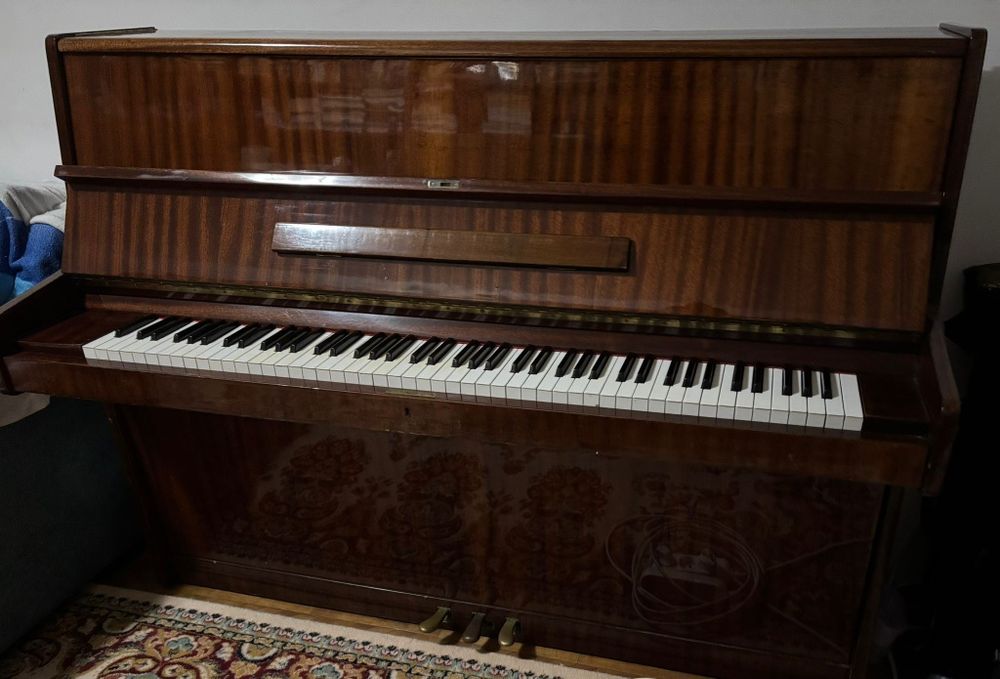 Pianina Doina cu placa bronz, 7 octave