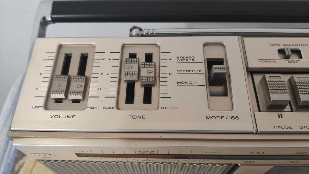 SUPERSCOPE CRS-3043S /// boombox /// ghetto blaster