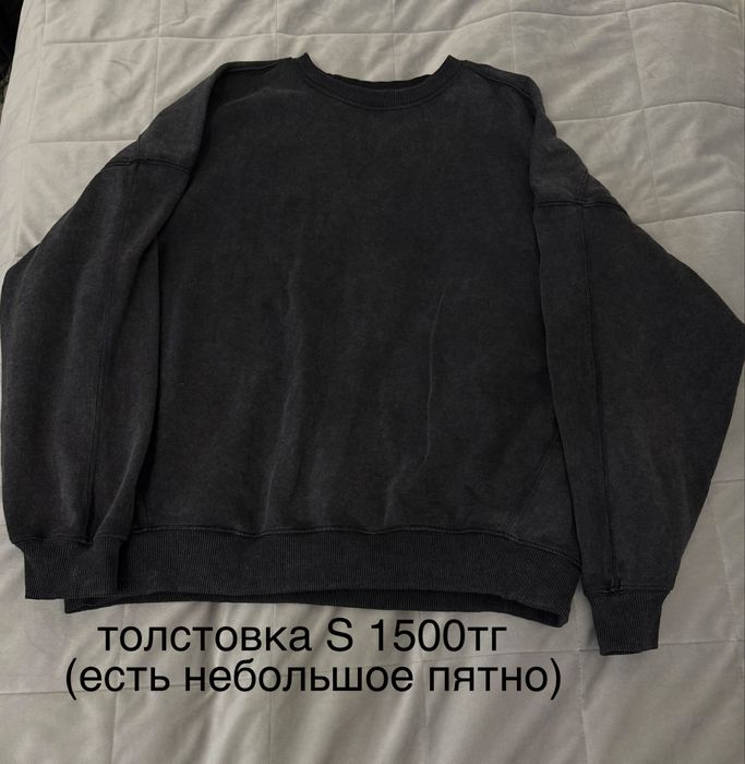 Продам футболки, кофты и тд