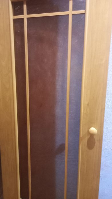 Продам двери межкомнатные