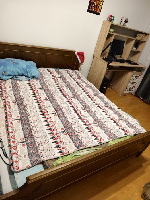 Продам полуторку кровать