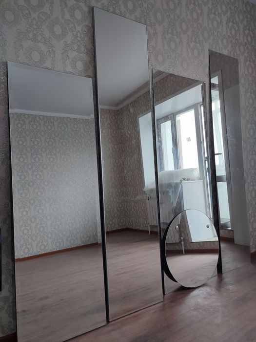 Продам зеркала б/ у разных размеров