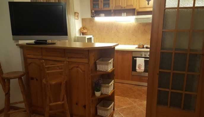 Дава се под наем Двустаен апартамент в София, Център - 70 кв.м за 767 € - Снимка #3