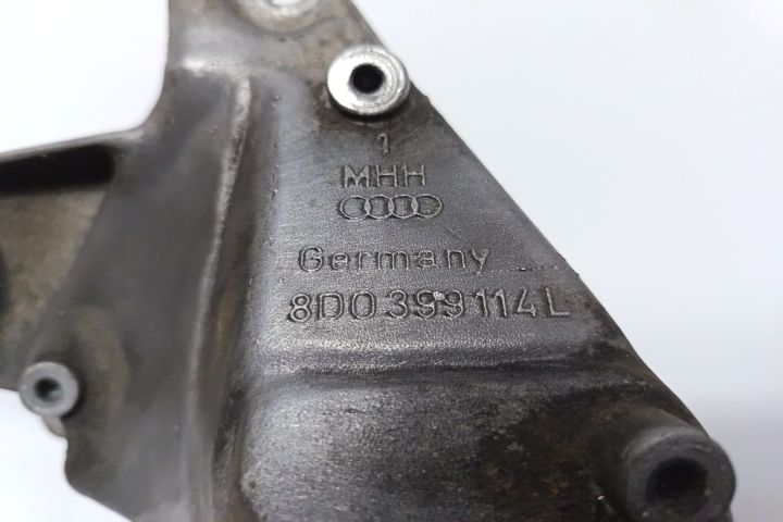 Suport cutie de viteze dreapta 8D0399114L Audi A4 B5