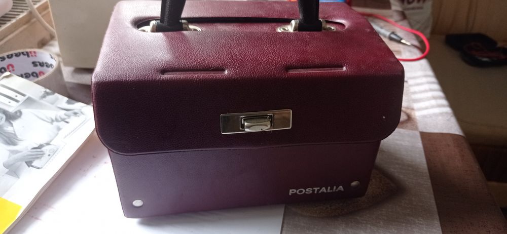 Mașina manuala de francat