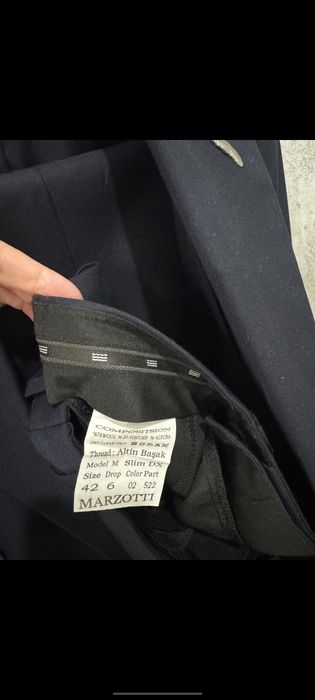 Костюм,  трлйка новый