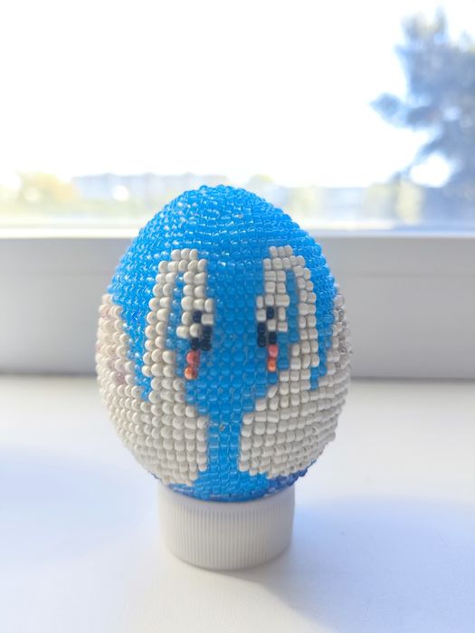 Декоративное яйцо ( из бисера )