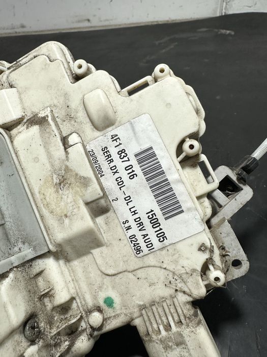 Broasca usa dreapta fata Audi A3 8P A6 C6 4F1837016