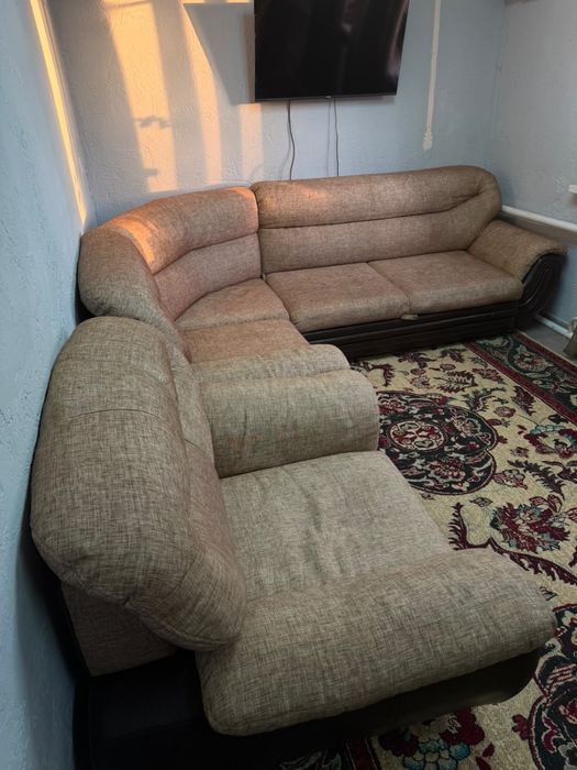 Продам диван и кресло