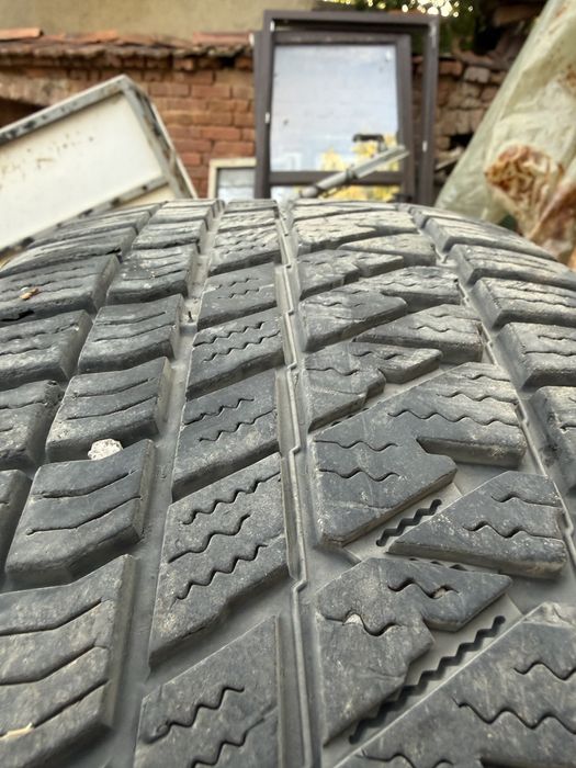 Kumho всесезонни гуми 215/55/18 дот 2123