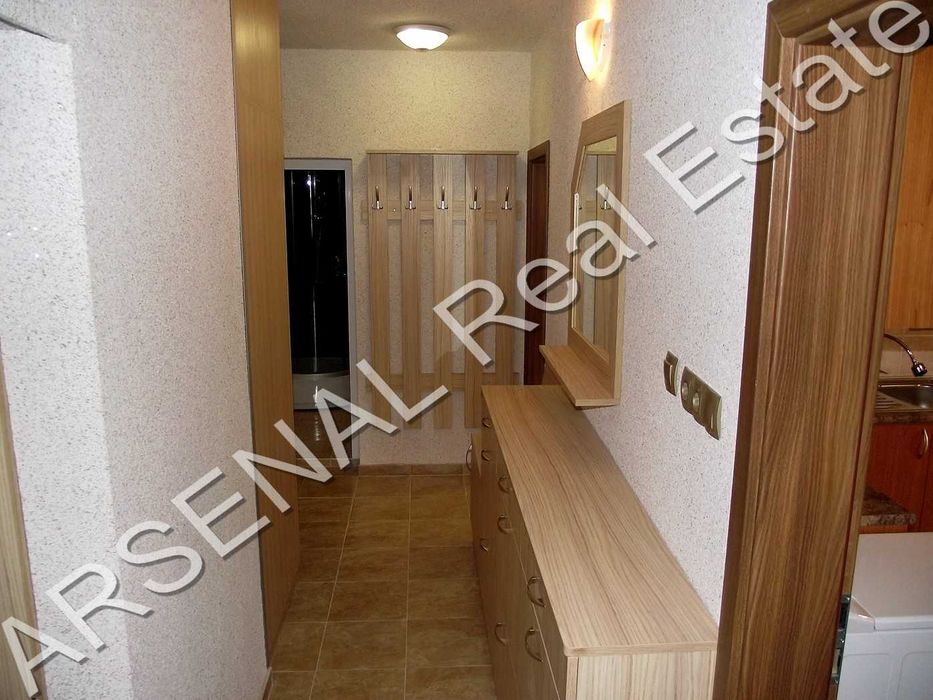 Тристаен апартамент под наем, Лозенец