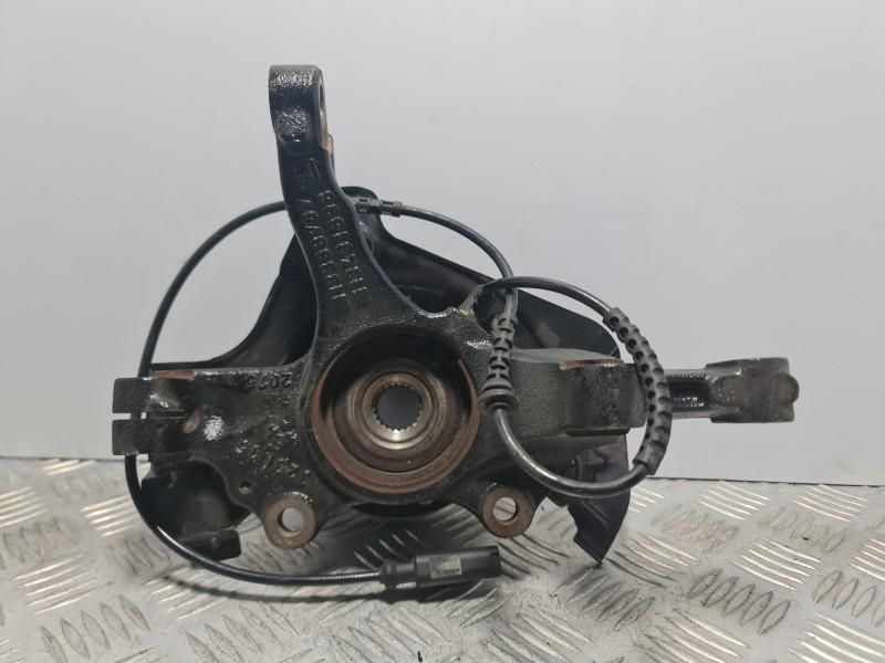 Fuzeta stanga fata Opel Adam