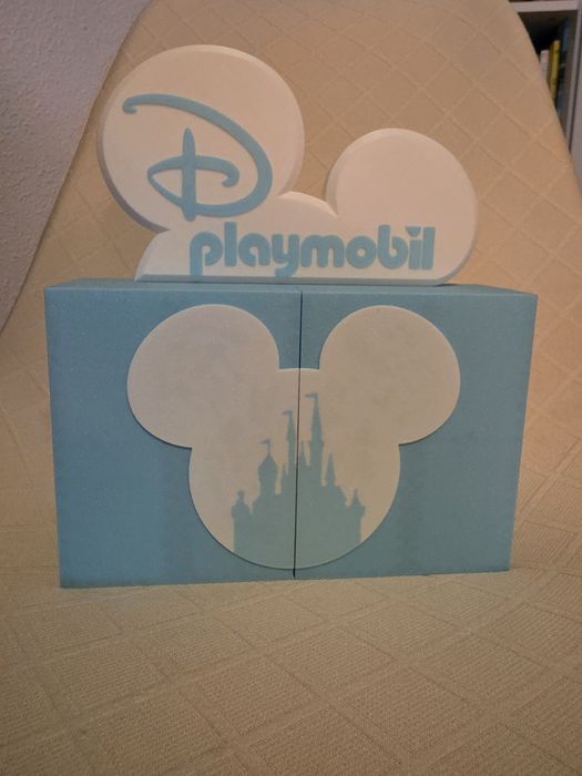 Поставка за фигурки Kinder Surprise Disney
