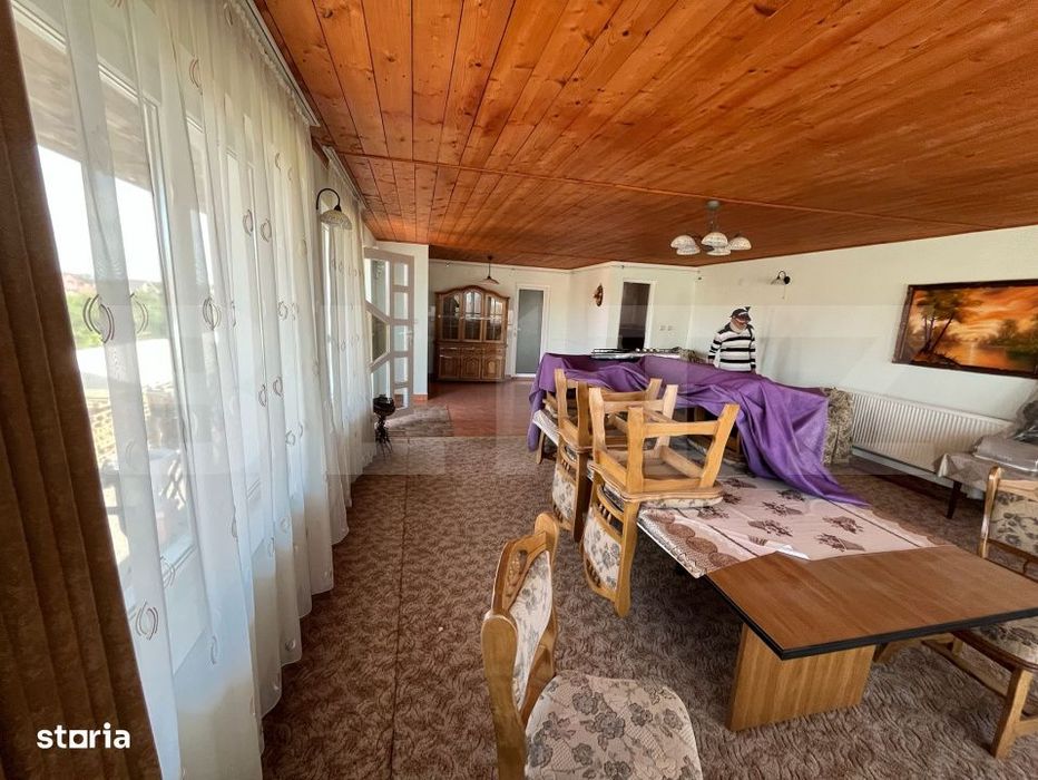 Spatiu comercial la parter cu locuinta la etaj - Afacere la cheie