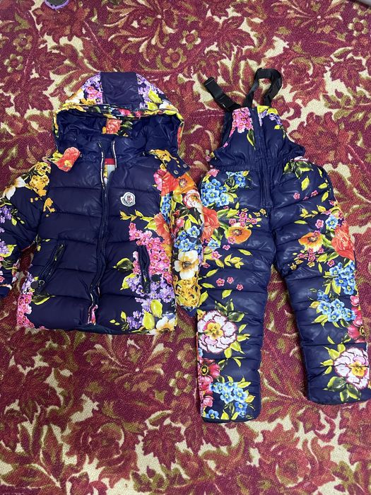 Продам комбенизон для девочки