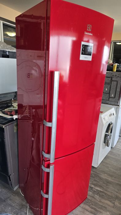 Хладилник с фризер Electrolux
