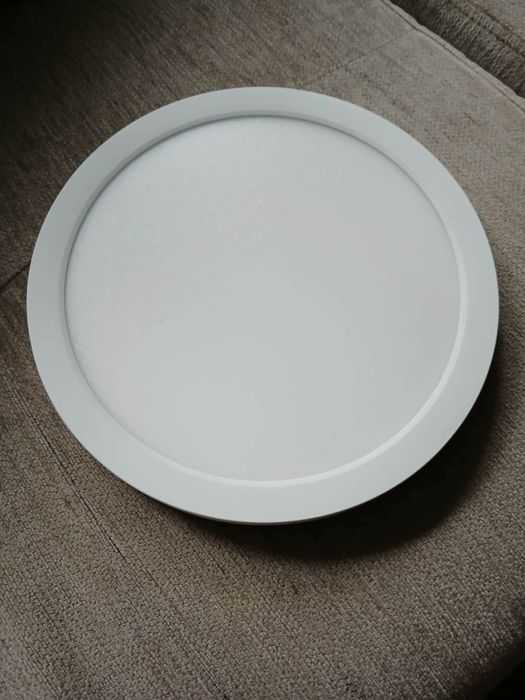 Vand plafoniera led 24 w reglabila noua