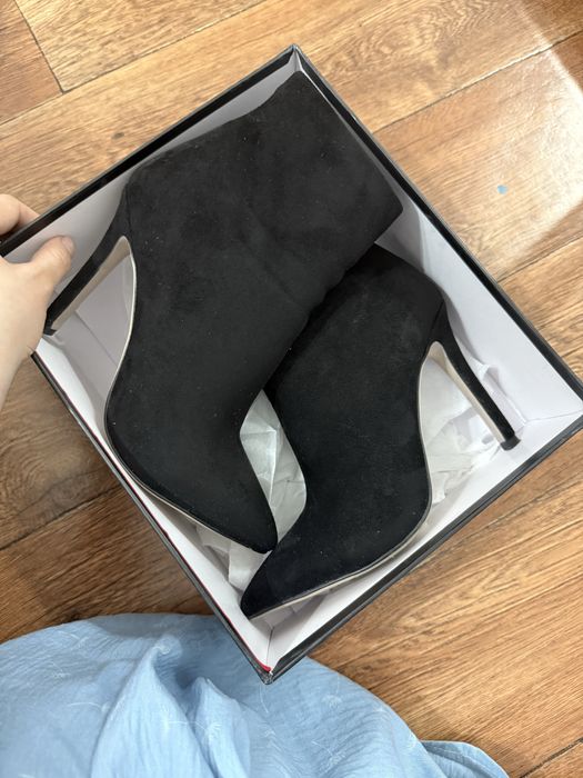 продаю замшевые сапоги