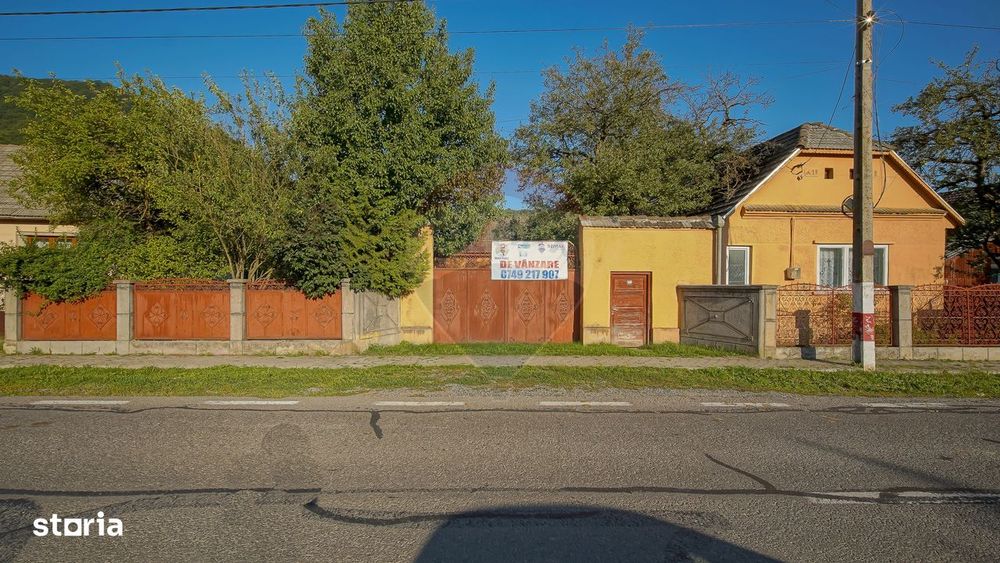 Teren intravilan 7.255 mp +casă rustică – ideal pensiune în Vama Buzău